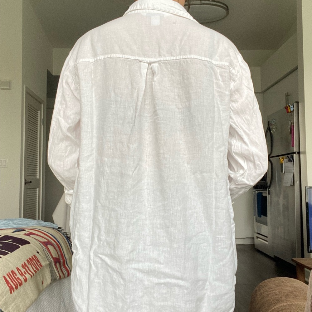 Old Navy White Button Down Shirt - Picture 2 of 2